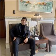 Profesor de apoyo escolar especializado en niños y adolescentes en el área de las matemáticas